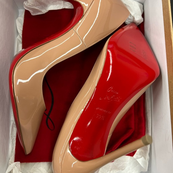 Christian Louboutin- So Kate 120 Patent 39.5 Nude-Brand New - Picture 2 of 3